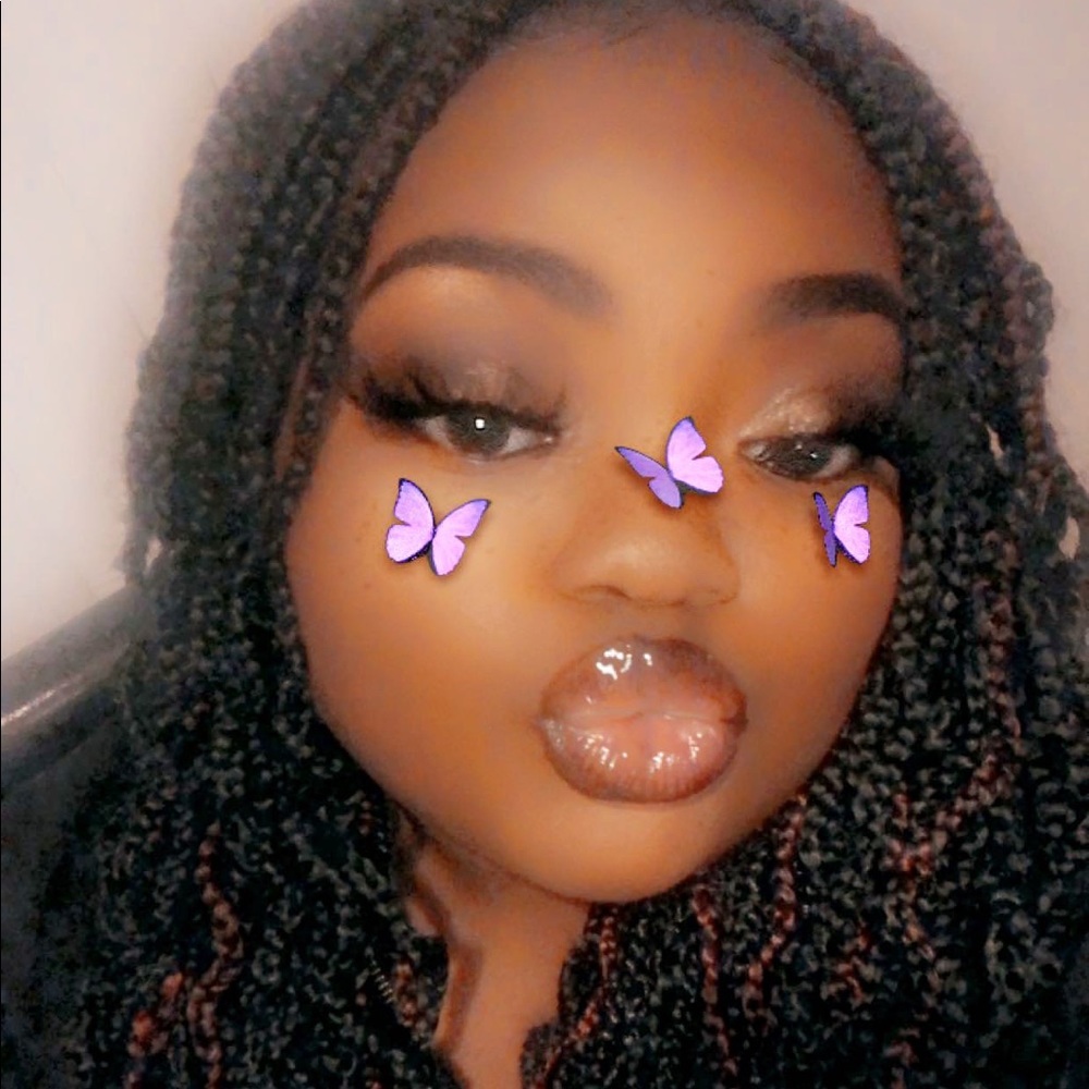 Meet your Posher, Ziya